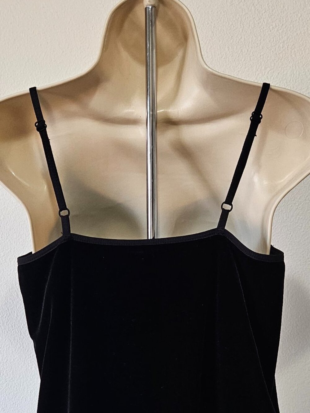 Chicos Velour Spaghetti Strap Velour Cami | Chico's Size 1, US Size Medium - Picture 6 of 9
